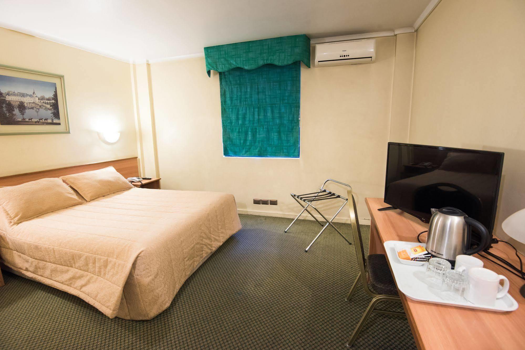Hotel Majestic City Center ซานติอาโก ภายนอก รูปภาพ
